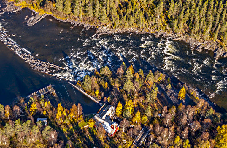 Långforsen i Långan drönarbilder, drönarfoto, flygbild, flygbilder, Flygfoto, flygfoton, höst, Jämtland, kraftverk, kraftverksdamm, Långan, Långforsen, älv, älvar
