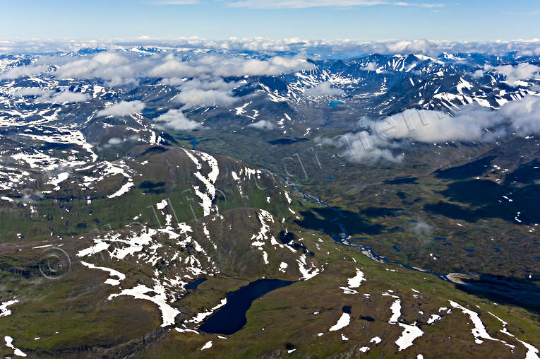 Madirjavre och Tjäktjavagge drönarbilder, drönarfoto, flygbild, flygbilder, Flygfoto, flygfoton, Landskap, lappland, Madirjavri, Nordkalottleden, Reaiddavagge, sommar, Sälkastugorna, Tjäktjavagge