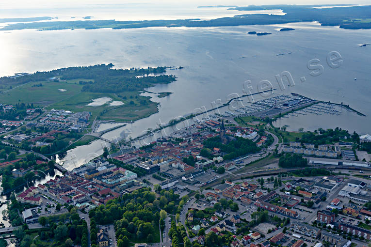 Mariestad Vänern Flygfoto drönarbilder, drönarfoto, flygbild, flygbilder, Flygfoto, flygfoton, Mariestad, sommar, städer, Vänern, Västergötland