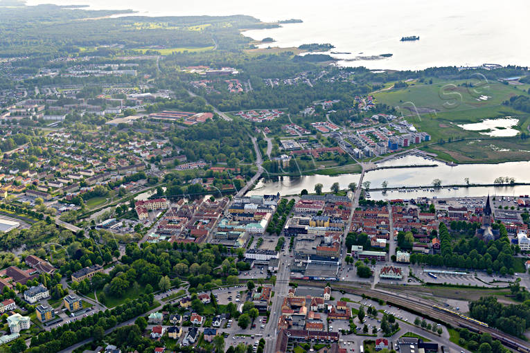 drönarbilder, drönarfoto, flygbild, flygbilder, Flygfoto, flygfoton, Mariestad, sommar, städer, Vänern, Västergötland