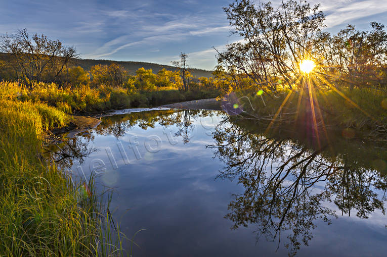 Meander i solnedgång hstfärger, höst, Indalsälven, Jämtland, Landskap, meander, solnedgång, spegelbild, vattendrag