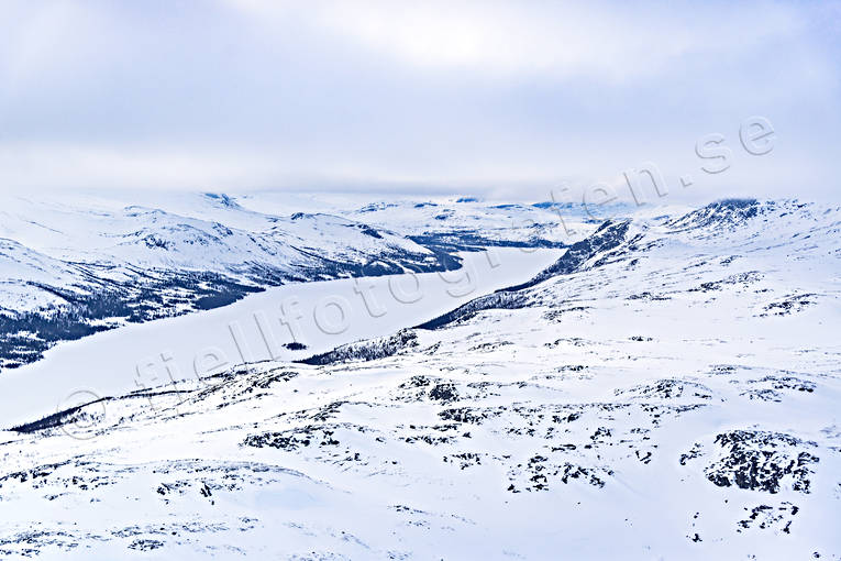Mjölkvattnet vid Oldfjällen drönarbilder, drönarfoto, flygbild, flygbilder, Flygfoto, flygfoton, Jämtland, Landskap, magasin, Mealhka, Mjölkvattnet, Oldfjällen, Stor-Mjölkvattnet, vattenkraftsmagasin, vinter