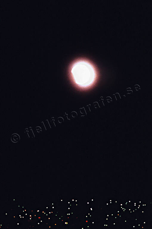 Brunflo, fullmne, julkort, julstmning, Jmtland, mne, mnfrmrkelse, natt, nattbild, stmning, stmningsbild, stmningsbilder, vinter, rstid, rstider