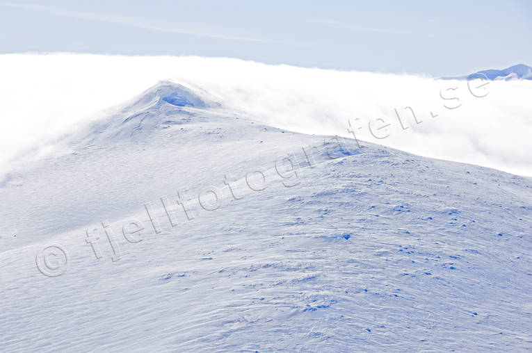 Moln över fjällen drönarbilder, drönarfoto, fjäll, flygbild, flygbilder, Flygfoto, flygfoton, Jämtland, Kyrkstensfjället, Landskap, moln