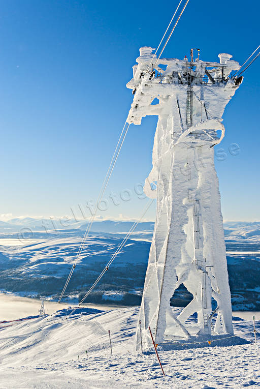 Nedisad kabinstolpe anläggningar, fjäll, is, Jämtland, liftstolpe, nedisning, snö, stolpe, utförsåkning, vinter, Åre Kabinbana, äventyr
