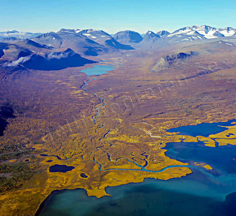 Nikkaluokta Laddjujavri och Laddjujohka drönarbilder, drönarfoto, flygbild, flygbilder, Flygfoto, flygfoton, höst, Laddjujavri, Laddjujohka, Landskap, lappland, Nikkaluokta, Paittasjärvi, Svenska Fjällen