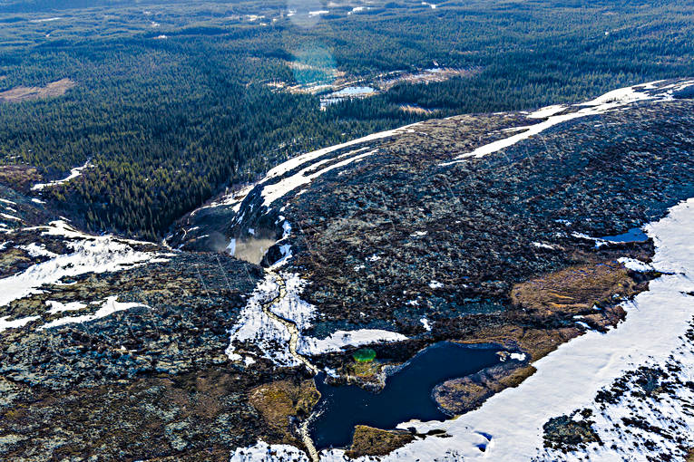 Njupeskär vattenfall Flygfoto Dalarna, drönarbilder, drönarfoto, fjäll, flygbild, flygbilder, Flygfoto, flygfoton, Fulufjället, Fulufjällets, Landskap, nationalpark, Njupeskär, Njupån, vattenfall, vår
