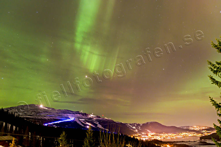 fjll, grnt, Jmtland, kvll, Landskap, natur, norrsken, samhllen, upplyst, vinter, re