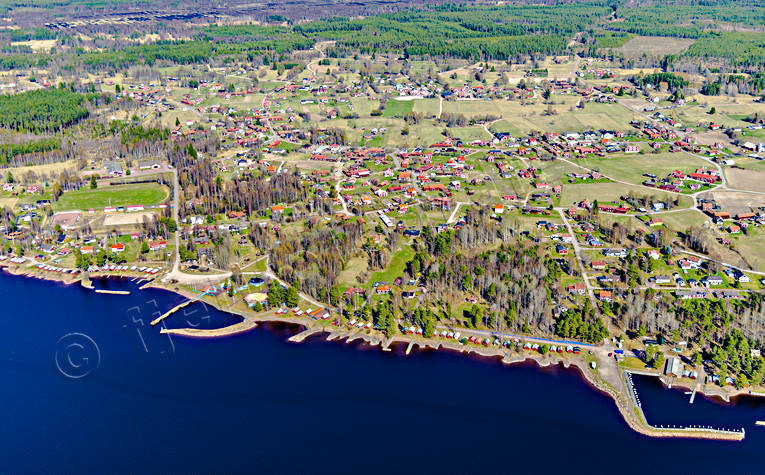 Nusnäs Dalarna Flygfoto Dalarna, drönarbilder, drönarfoto, flygbild, flygbilder, Flygfoto, flygfoton, Nusnäs, samhällen, Siljan, strand, vår