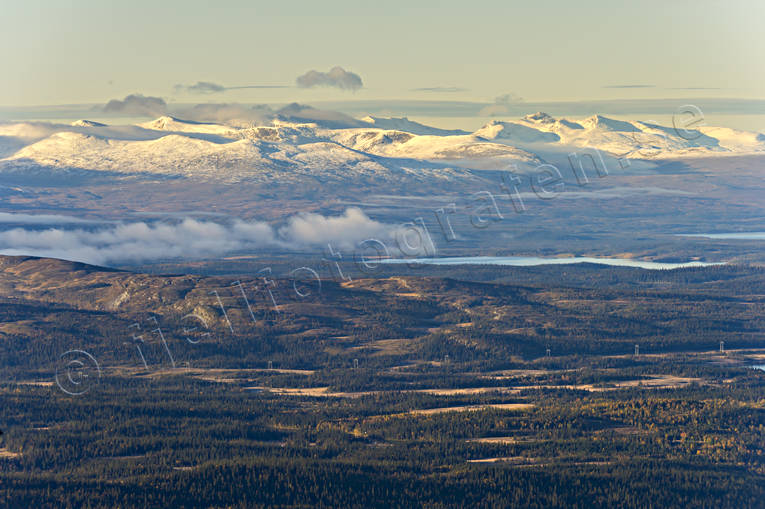 Nysnön i Jämtlandsfjällen fjäll, fjälltoppar, höst, Jämtland, Landskap, natur, nysnö, utsikt