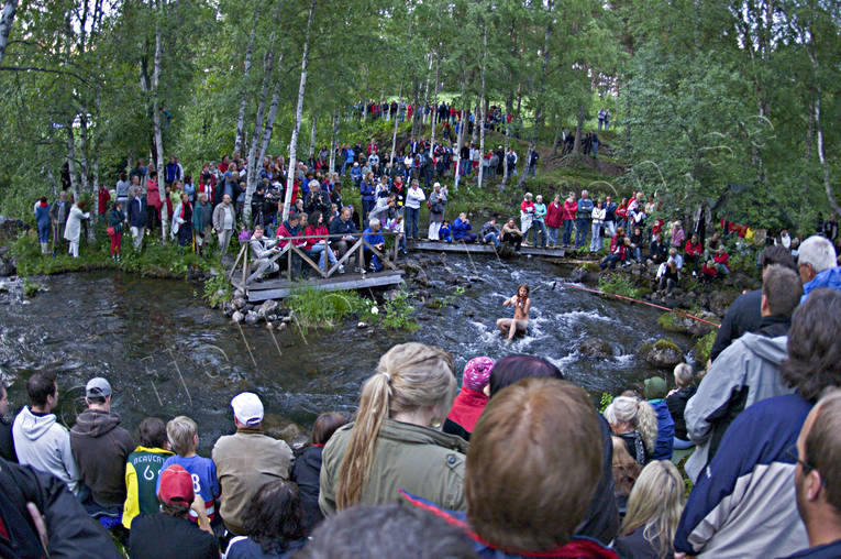 Näcken i Billstaån billstaån, fiol, fiolspel, Hackås, kultur, musik, naken, naket, nutid, näck, näcken, speleman, spelemän, spelman, violin