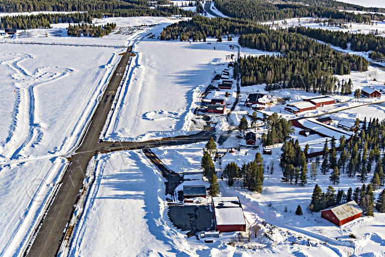 Optands flygplats Teknikland asfaltbana, drönarbilder, drönarfoto, flygbild, flygbilder, Flygfoto, flygfoton, flygplats, Jämtland, landningsbana, Optand, startbana, Teknikland