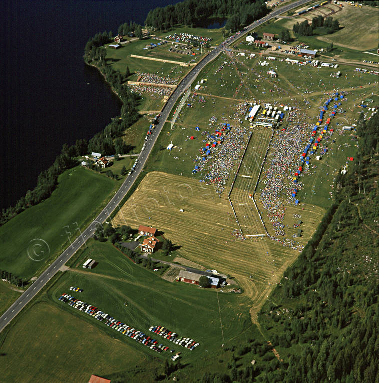 Orientering O-ringen i Stugun drönarbilder, drönarfoto, flygbild, flygbilder, Flygfoto, flygfoton, folksamling, kultur, nutid, o-ringen, orientering, sportevenemang, Stugun, tävling