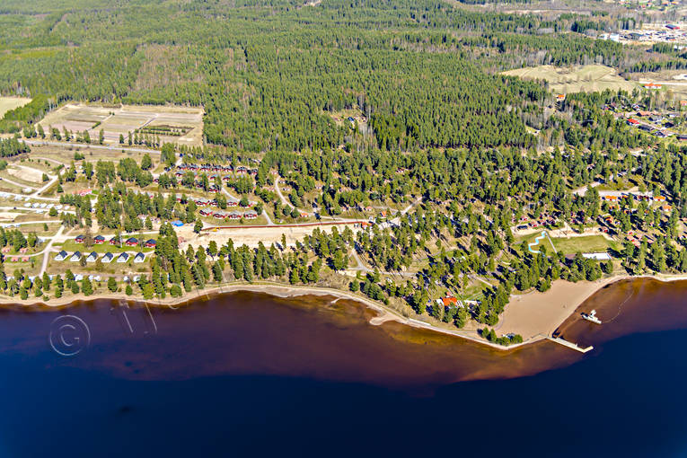 Orsandabaden Dalarna, drönarbilder, drönarfoto, flygbild, flygbilder, Flygfoto, flygfoton, Leksand, nöjesanläggning, Orsandabaden, samhälle, samhällen, sommarland, vår