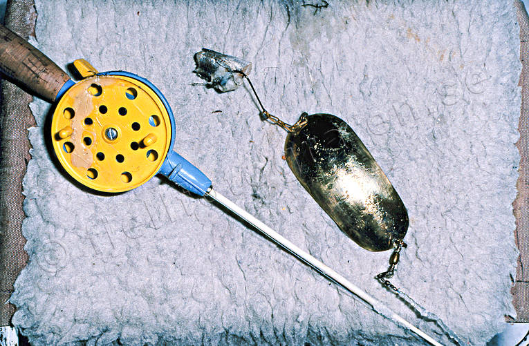 Pimpelredskap för lake fiske, lakfiske, pimpel, pimpelfiske, pimpelredskap, sjö, sportfiske, vinterfiske