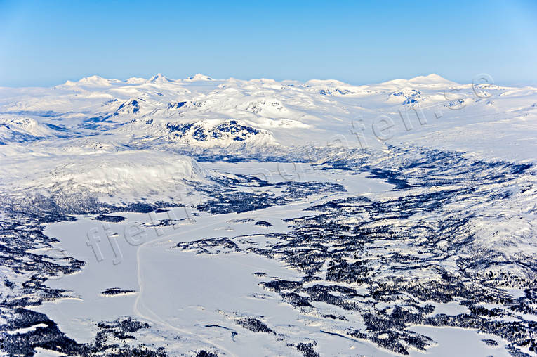 Piteälvens källflöden drönarbilder, drönarfoto, flygbild, flygbilder, Flygfoto, flygfoton, Guddujavrre, Kuoddojaure, Landskap, lappland, Miekak, Piteälven, vinter