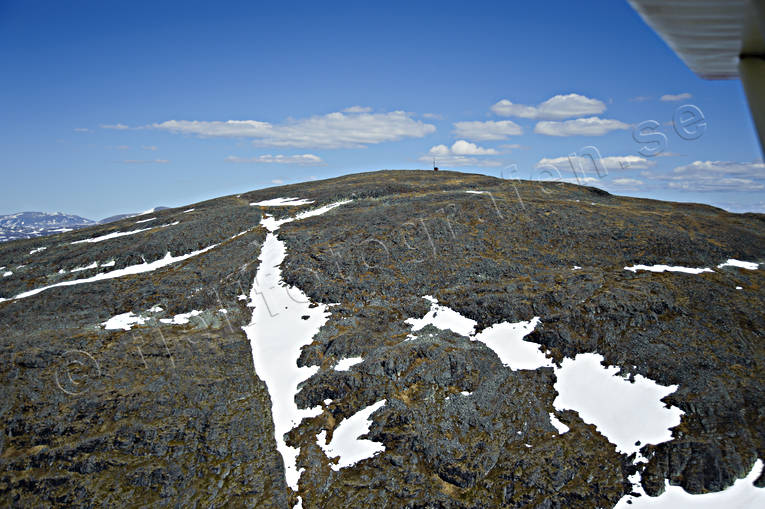 Radiomast på fjälltopp drönarbilder, drönarfoto, fjällen, fjälltopp, flygbild, flygbilder, Flygfoto, flygfoton, Jämtland, Landskap, radiomast, sylarna, vår