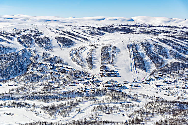 Ramundberget Skidanläggning anläggningar, drönarbild, drönarbilder, drönarfoto, flygbild, flygbilder, Flygfoto, flygfoton, Härjedalen, Ramundberget, skidanläggning, skidbackar, skidort, vinter