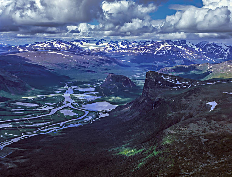 Rapadalen, porten mot Sarek drönarbilder, drönarfoto, fjäll, flygbild, flygbilder, Flygfoto, flygfoton, Landskap, lappland, nationalpark, nationalparker, Rapadalen, sarek, Skierfe, sommar