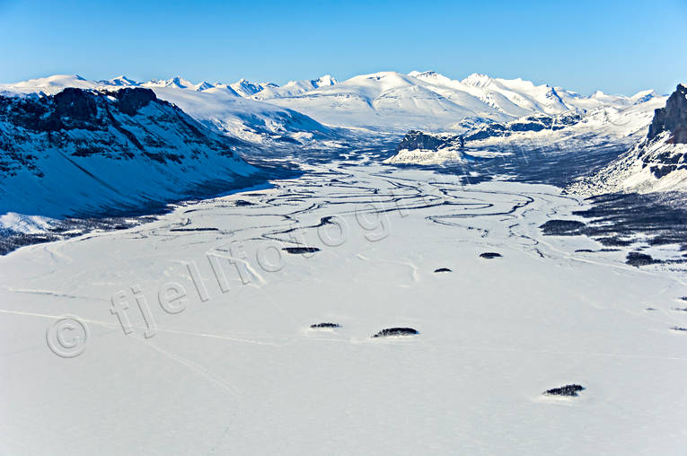 Rapadalen i vinterskrud deltaland, drönarbilder, drönarfoto, flygbild, flygbilder, Flygfoto, flygfoton, Laitaure, Landskap, lappland, Nammasj, Nammatj, Rapadalen, Skierffe, Tjahkelij, vinter