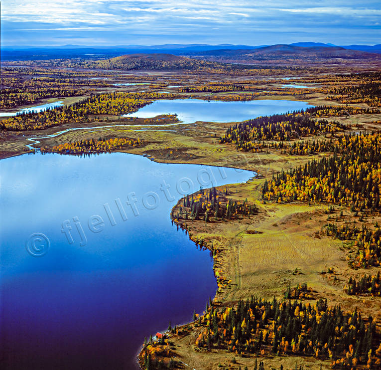 Rogen naturreservat drönarbilder, drönarfoto, Fjatsjön, flygbild, flygbilder, Flygfoto, flygfoton, Härjedalen, höst, höstfärger, naturreservat, Rogen, Rogenmorän, Rogens, vildmark, ödemark