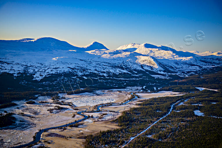 Rutsdalen och Skäckerfjällen drönarbild, drönarbilder, drönarfoto, flygbild, flygbilder, Flygfoto, flygfoton, höst, Jämtland, Landskap, Måstjärnen, Rutsdalen, Rutsälven, S, Skäckerfjällen, Storvallån, årstid, årstider