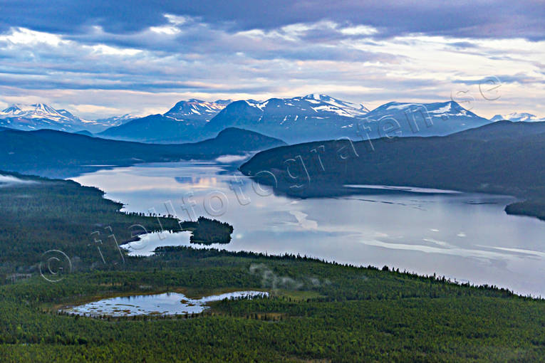 Saggat mot Kvikkjokk drönarbild, drönarbilder, drönarfoto, flygbild, flygbilder, Flygfoto, flygfoton, Havggaluokta, Landskap, lappland, Nammasj, Norrland, Saggat, sarek, sommar