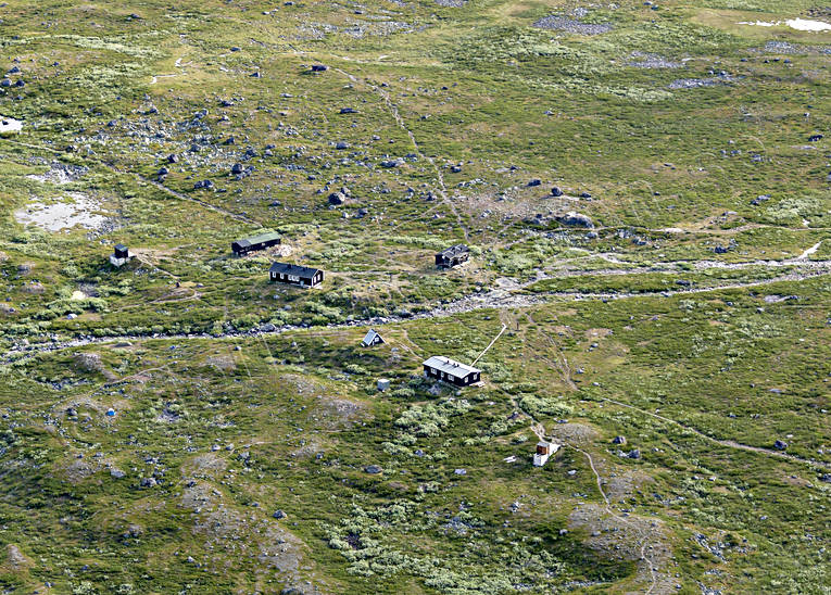 Singistugorna Flygfoto drönarbild, drönarbilder, drönarfoto, fjällstugor, flygbild, flygbilder, Flygfoto, flygfoton, Kungsleden, Landskap, lappland, Singistugorna, sommar, STF, Tjäktjavagge, vandringsled, övernattningsstugor