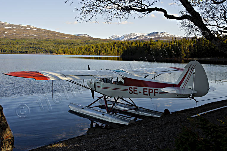 Bunnerviken, Cub, flygplan, Jmtland, kommunikationer, luftfart, Piper, sjflyg, sjflygplan, nnsjn