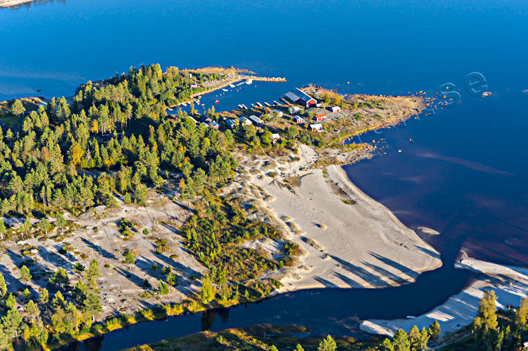 Skatan och Skataviken drönarbilder, drönarfoto, flygbild, flygbilder, Flygfoto, flygfoton, Kläppsand, Kläppslädan, Landskap, Norrmjöle, sandstrand, Skatan, Skatastranden, Skataviken, sommar, stuga, stugor, Västerbotten, Öbergshällan