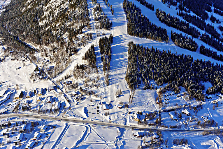 Skidbackar Funäsdalsberget drönarbilder, drönarfoto, flygbild, flygbilder, Flygfoto, flygfoton, funäsdalen, Funäsdalsberget, Härjedalen, Landskap, nedfarter, samhällen, skidbackar, vinter