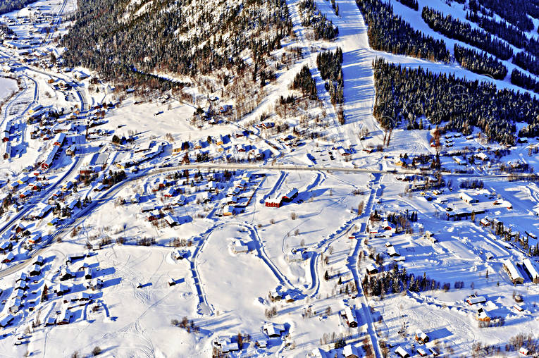Skidbackar Funäsdalsberget drönarbilder, drönarfoto, flygbild, flygbilder, Flygfoto, flygfoton, funäsdalen, Funäsdalsberget, Härjedalen, Landskap, nedfarter, samhällen, skidbackar, vinter
