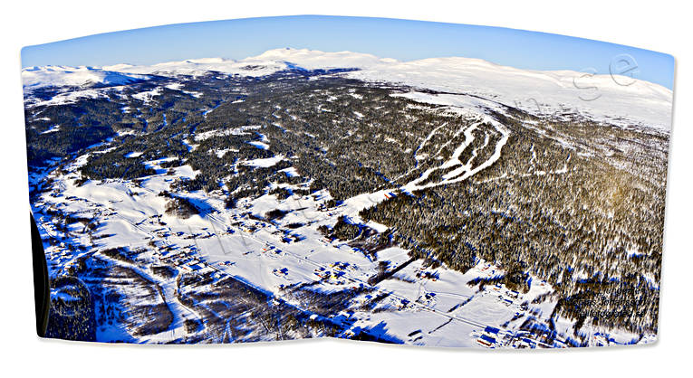 Skidbackar i Ljungdalen drönarbilder, drönarfoto, flygbild, flygbilder, Flygfoto, flygfoton, Härjedalen, Landskap, Ljungdalen, nedfarter, samhällen, skidbackar, vinter