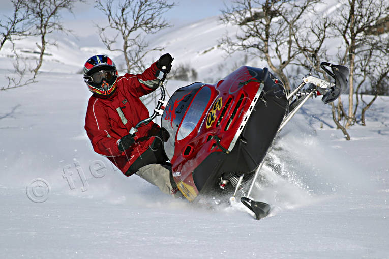 fjll, frikning, motor, skoter, skoterkare, skotrar, sn, snskoter, snskotrar, vinter, ventyr