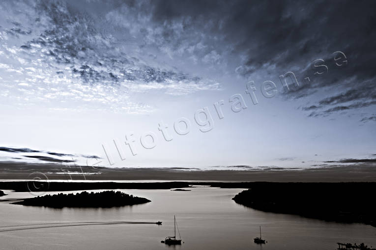 Bohusln, bt, hav, himmel, kandskap, kommunikationer, kust, moln, natur, sj, sjfart, skrgrd, sommar, rstider