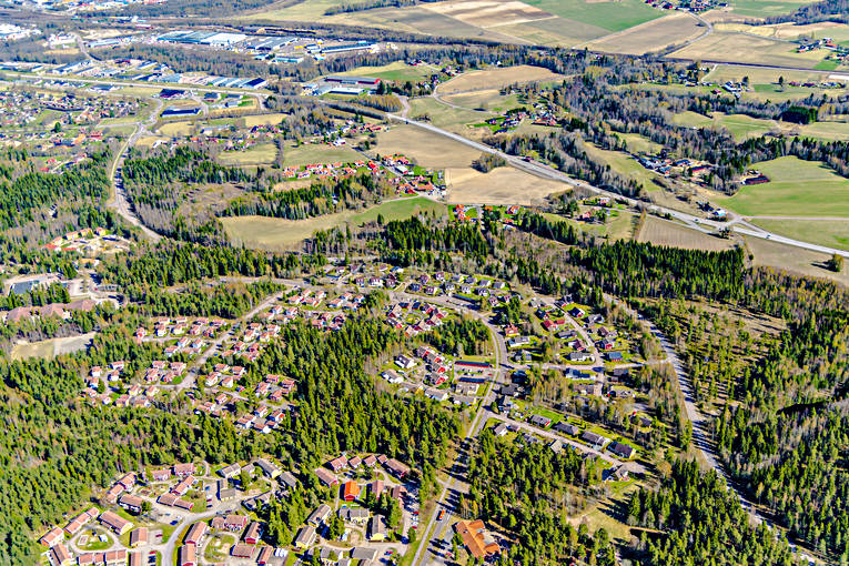Skräddarbacken Borlänge Flygfoto Borlänge, Dalarna, drönarbilder, drönarfoto, flygbild, flygbilder, Flygfoto, flygfoton, Skräddarbacken, städer, vår