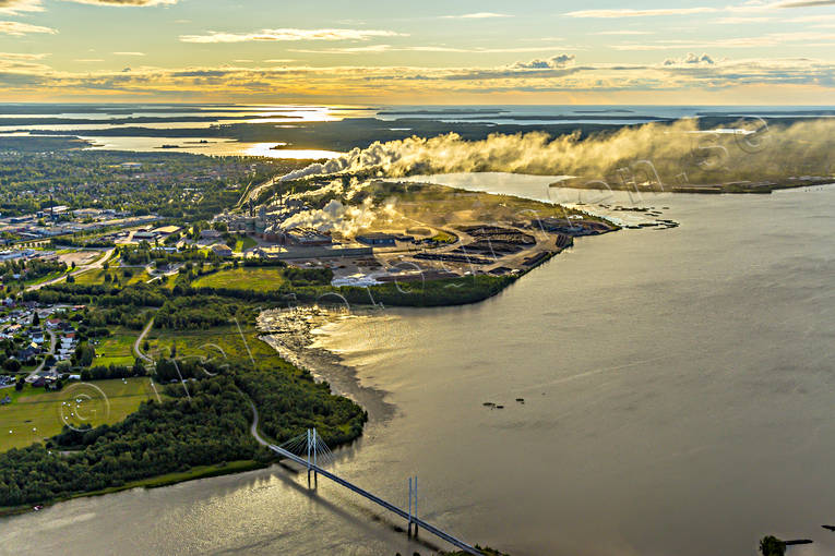 Smurfit Kappa Pappersbruk drönarbilder, drönarfoto, flygbild, flygbilder, Flygfoto, flygfoton, hängbron, Inrefjärden, Kappa, Killingholmen, Landskap, Norrbotten, pappersbruk, Piteå, samhällen, Smurfit, sommar