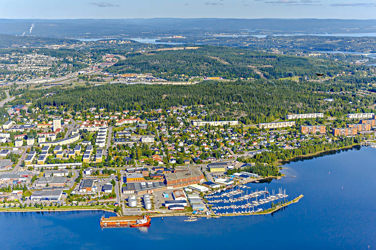 Småbåtshamn Skönsberg Sundsvall anläggningar, drönarbilder, drönarfoto, fabrik, flygbild, flygbilder, Flygfoto, flygfoton, hamn, Landskap, Medelpad, Skönsberg, småbåtshamn, sommar, städer, Sundsvall