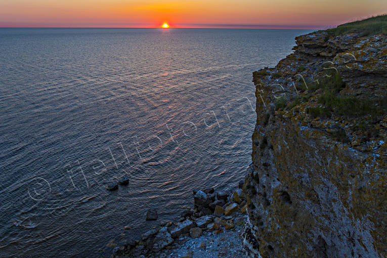 Gotland, hav, havet, havsband, havsstrand, himmel, klippor, kvllsljus, Landskap, romantik, romantiskt, skymning, solnedgng, sommar, sommarnatt, Stora Karls, strand, stmning, stmningsbild, stmningsbilder, rstid, rstider
