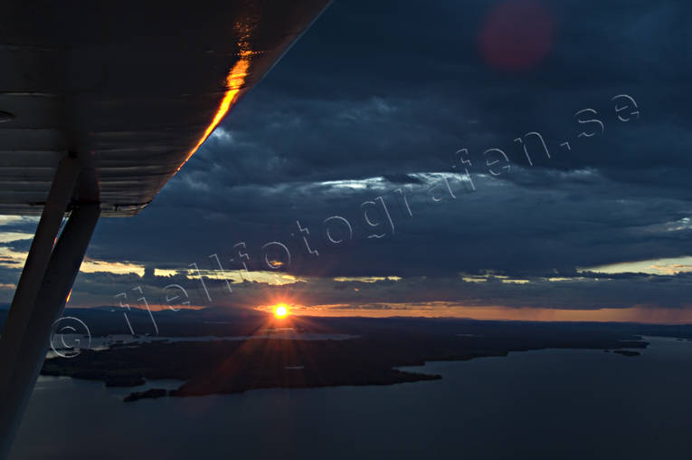 Solnedgång över Hammarnäset drönarbilder, drönarfoto, flygbild, flygbilder, Flygfoto, flygfoton, Hammarnäset, Jämtland, Landskap, solnedgång, sommar, Storsjön, vinge