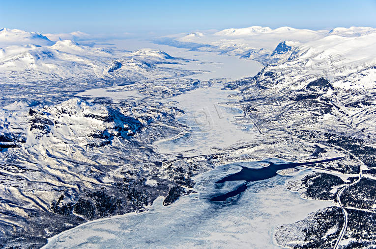 drnarbilder, drnarfoto, flygbild, flygbilder, Flygfoto, flygfoton, Grtjejavrre, kraftverksdamm, Landskap, lappland, Sjfallet, Stora Sjfallet, Suorva, Suorvajaure, Suorvamagasinet, vattenkraft, Vietas, vinter