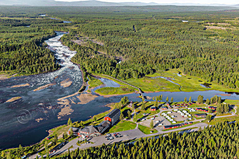 Storforsen i Piteälven anläggningar, drönarbilder, drönarfoto, fall, flygbild, flygbilder, Flygfoto, flygfoton, fors, forsar, hotell, Landskap, Norrbotten, Piteälven, Sevärdheter, Storforsen, turistattraktion, Varjisån, vattenfall