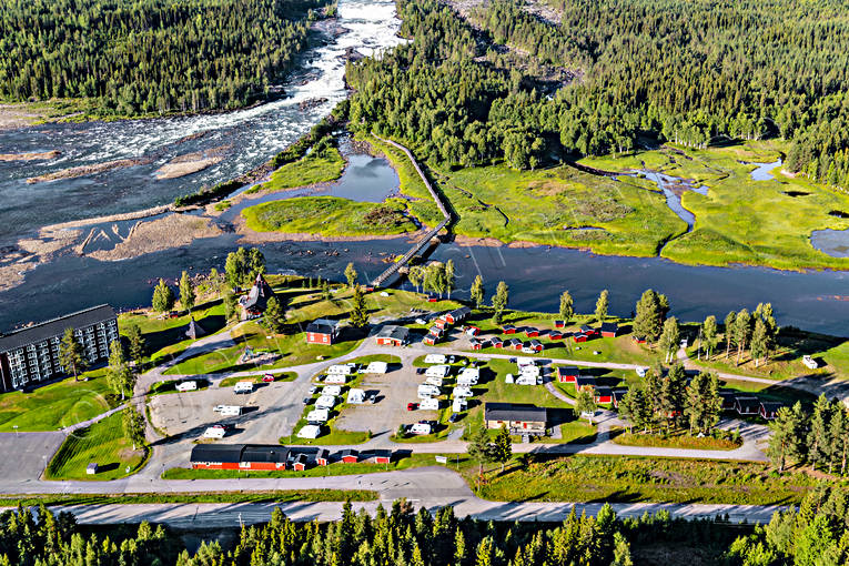 Storforsen i Piteälven anläggningar, drönarbilder, drönarfoto, fall, flygbild, flygbilder, Flygfoto, flygfoton, fors, forsar, hotell, Landskap, Norrbotten, Piteälven, Sevärdheter, Storforsen, turistattraktion, Varjisån, vattenfall