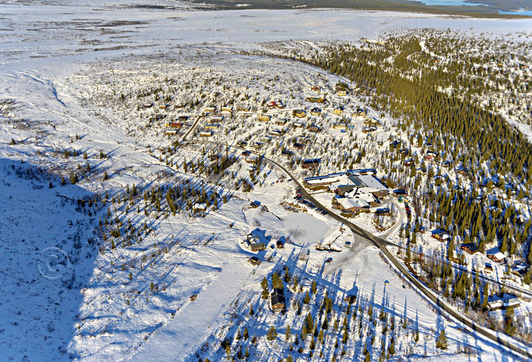 Storhågna Fjällby anläggningar, Dalvallen, drönarbilder, drönarfoto, flygbild, flygbilder, Flygfoto, flygfoton, hotell, Jämtland, skidanläggning, Storhogna, Storhågna, vinter