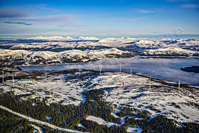 Storrun vindkraftpark anläggningar, drönarbild, drönarbilder, drönarfoto, fjällen, flygbild, flygbilder, Flygfoto, flygfoton, Frösörun, Jämtland, Landskap, Storrun, vindkraft, vindkraftpark, vindkraftverk, vindsnurror, vinter