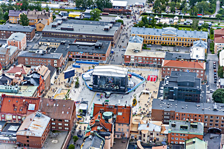 Storsjöyran i Östersund centrum, drönarbilder, drönarfoto, festival, flygbild, flygbilder, Flygfoto, flygfoton, Jämtland, scen, scenen, stad, Storsjö, Storsjöyran, Stortorget, städer, torg, torget, Yran, Östersund