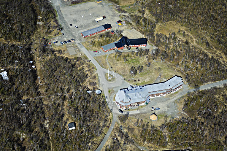 Storulvån fjällanläggning drönarbilder, drönarfoto, fjällen, fjällstation, flygbild, flygbilder, Flygfoto, flygfoton, Jämtland, Landskap, snösmältning, Storulvån, vår