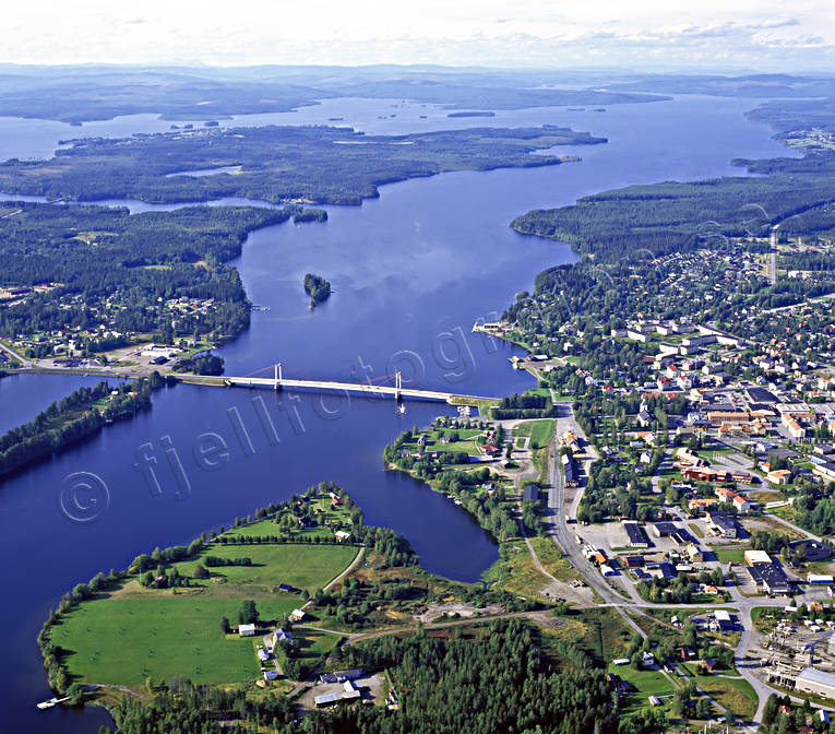 Strömsund och Vattudalen bro, drönarbilder, drönarfoto, flygbild, flygbilder, Flygfoto, flygfoton, Jämtland, samhällen, Ströms Vattudal, Strömsund, Strömsundsbron, Vattudalen