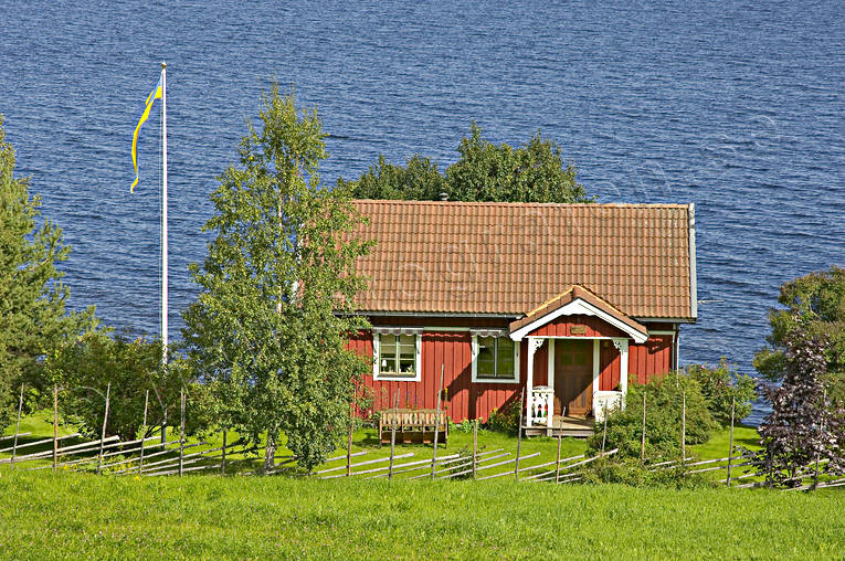 idyll, idyllisk, Jmtland, rd, sj, sommar, sommarstuga, Storsjn, stuga, stugor, torp, torpstlle