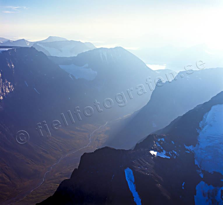 drnarbilder, drnarfoto, fjllbilder, FJLLEN, flygbild, flygbilder, Flygfoto, flygfoton, hst, Landskap, lappland, Nallo, Nallostugan, nl, nlen, Stuor Reaiddavaggi